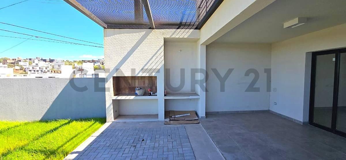 DUPLEX DE 2 DORMITORIOS EN HOUSING EXCLUSIVO — foto 1