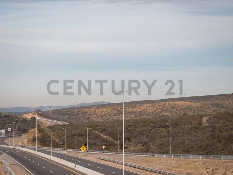 EXCLUSIVO TERRENO DE 17.696 m SOBRE AUTOVÍA PUNILLA – APTO ESTACIÓN DE SERVICIO, HOTELERÍA Y DESARRO — foto 1