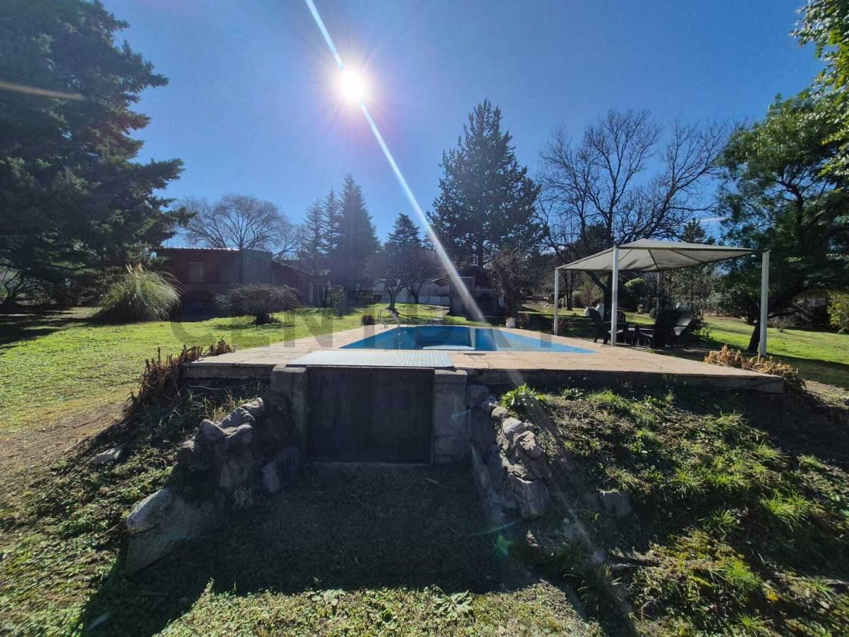 CASA + CABAÑA CON BAJADA AL RIO Y GRAN TERRENO- MOLINARI - — foto 1