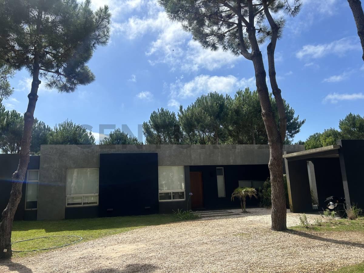 CASA 5 AMBIENTES EN LA HERRADURA ALQUILER ANUAL — foto 1