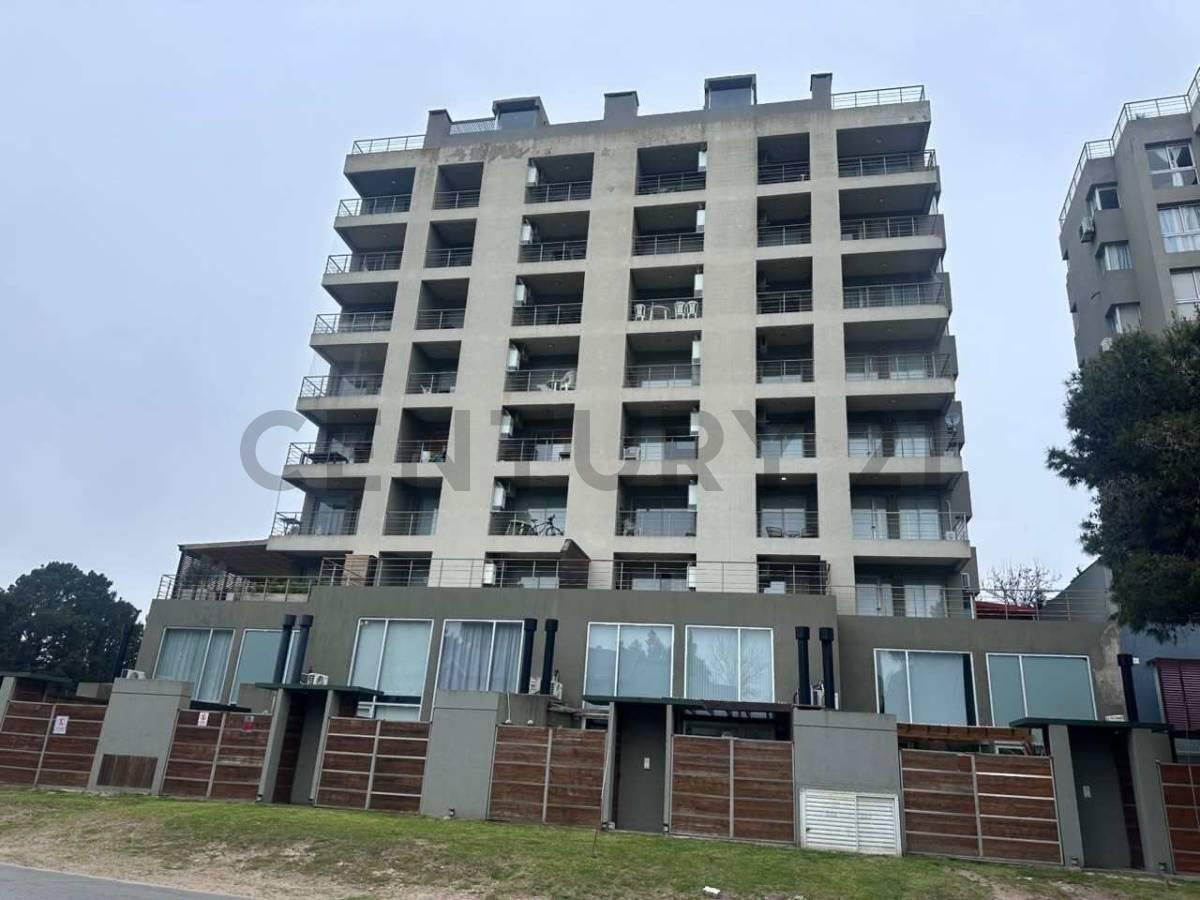 DEPARTAMENTO 3 AMBIENTES PINAMAR COCHERA CUBIERTA — foto 1