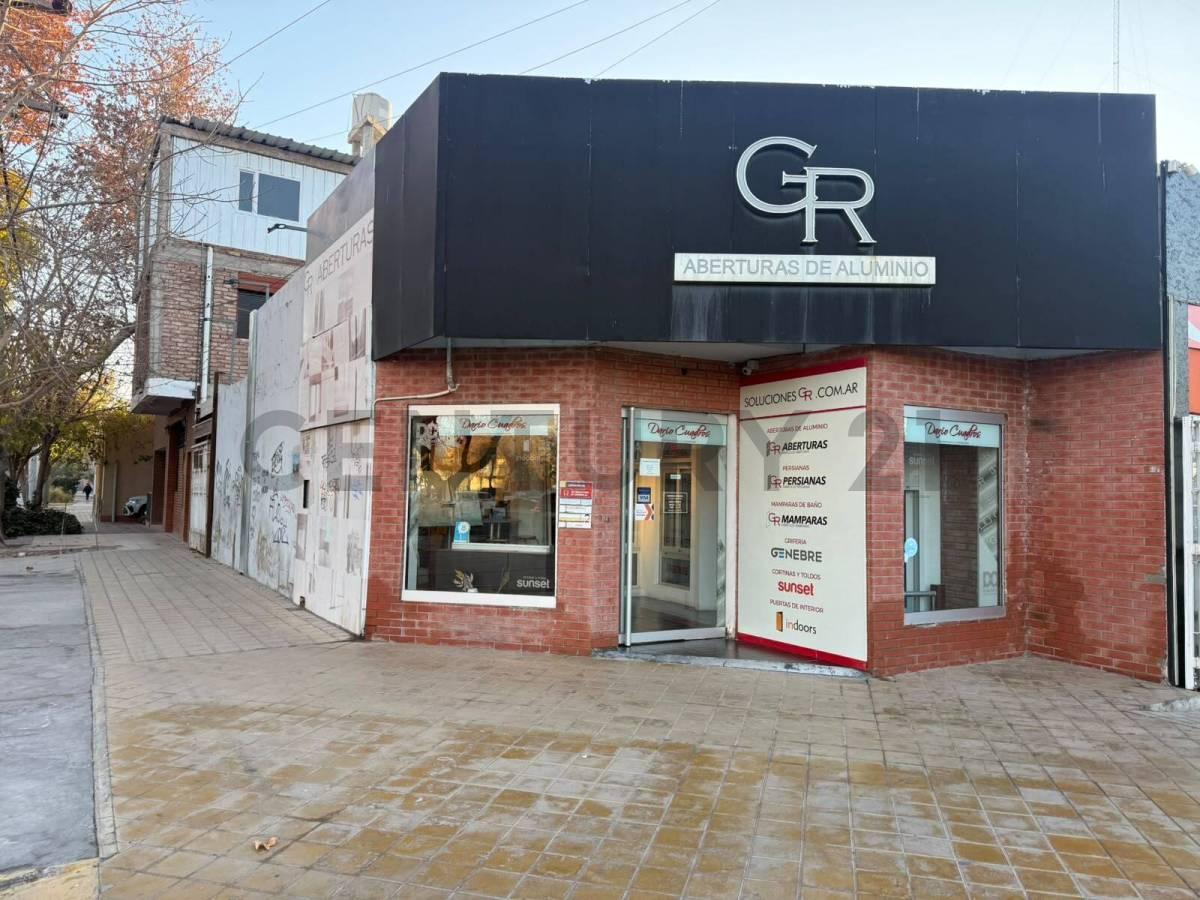 ESQUINA COMERCIAL EN VENTA — foto 1