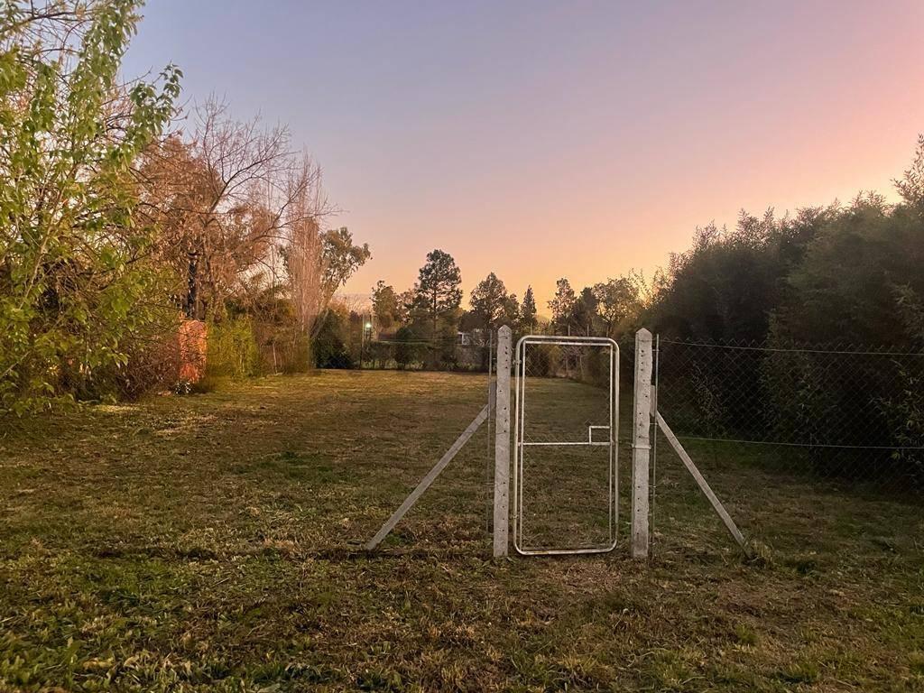 VENTA DE LOTE CITY BELL — foto 1