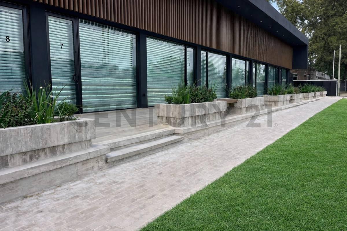 Venta de local a estrenar en Complejo Comercial, Gonnet — foto 1