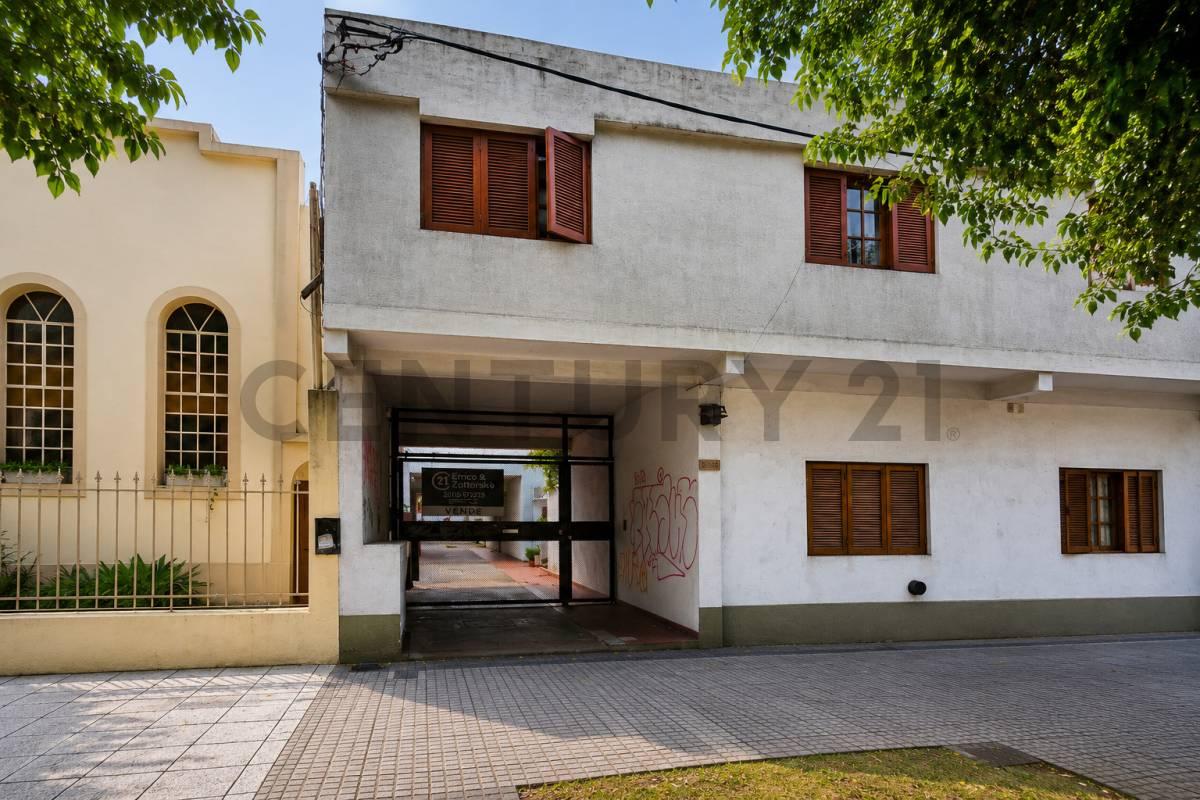 VENTA DE COCHERA CUBIERTA EN LA PLATA — foto 1