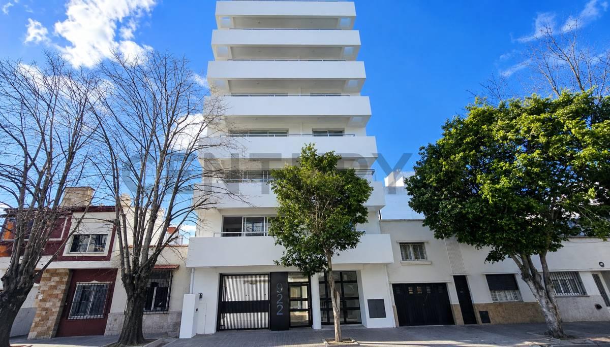 VENTA DE SEMIPISO DE CATEGORÍA EN PARQUE SAN MARTÍN — foto 1