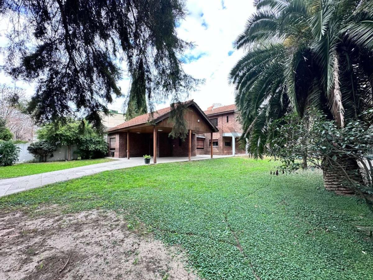 VENTA CASA LOTE SAN MIGUEL IDEAL CONSTRUCTOR — foto 1
