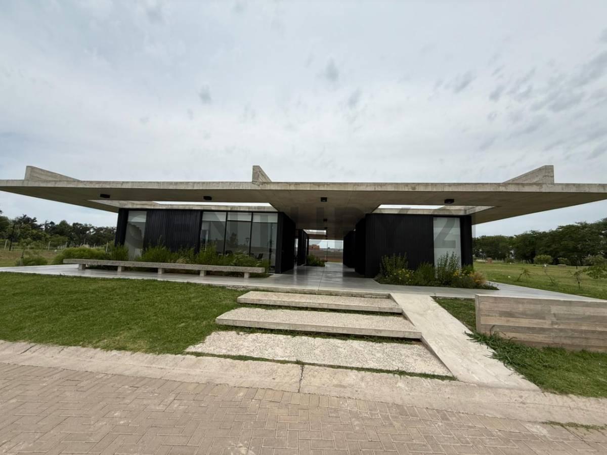 LOTE CENTRAL VIllage Joven - Lote 240 - BELLA VISTA - OPORTUNIDAD — foto 1