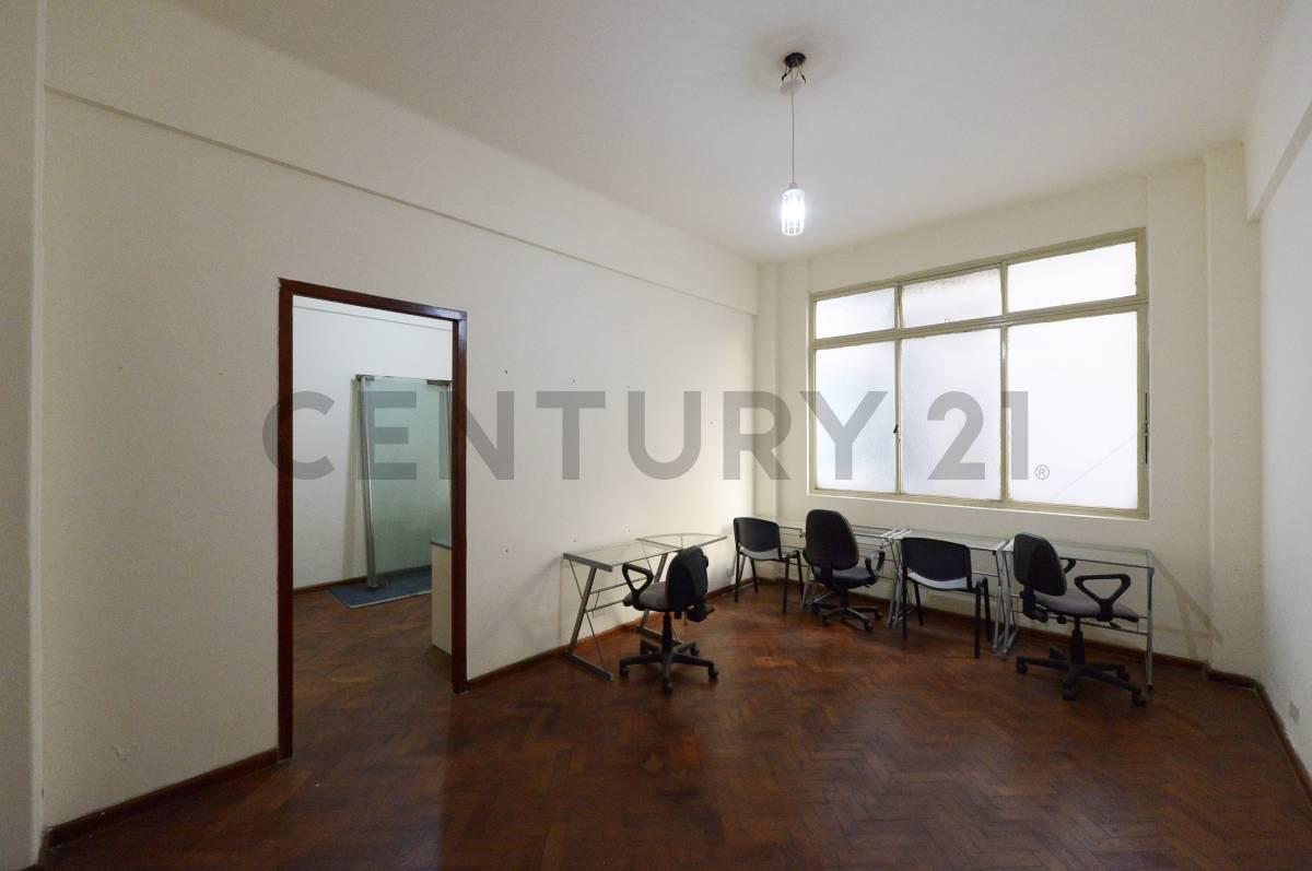 ALQUILER OFICINA 2 AMB, AV. PTE. ROQUE SÁENZ PEÑA 846 — foto 1
