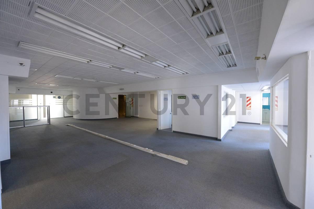 Microcentro – Tucumán 800 – Oficina Corporativa 230 m² – Espacio Versátil - Ubicación Estratégica. — foto 1