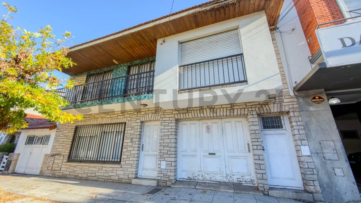 Venta de casa 4 ambientes, mas depto de 3 ambientes, San José, Mar del Plata. — foto 1