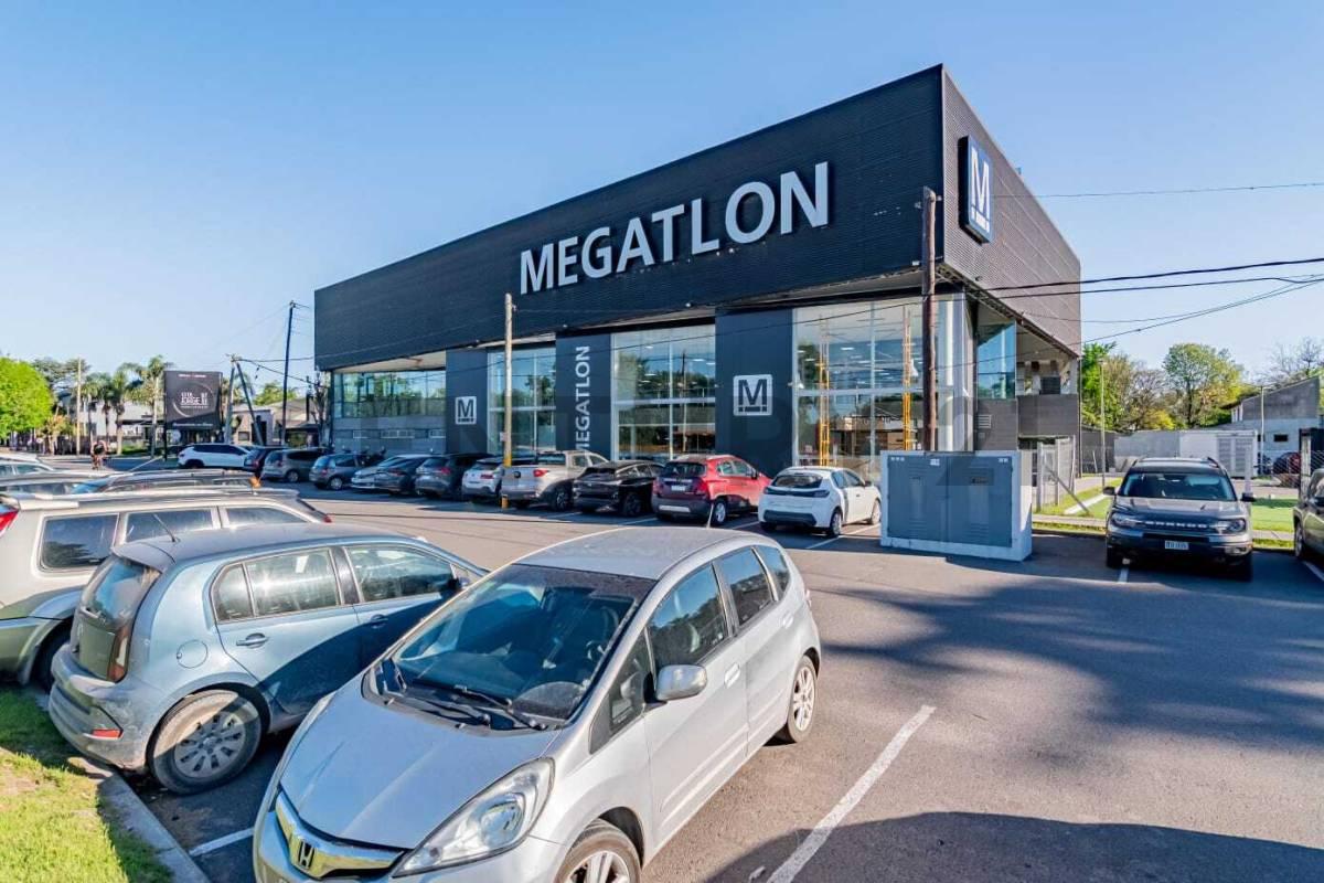 Local comercial a la venta en Manuel B. Gonnet — foto 1