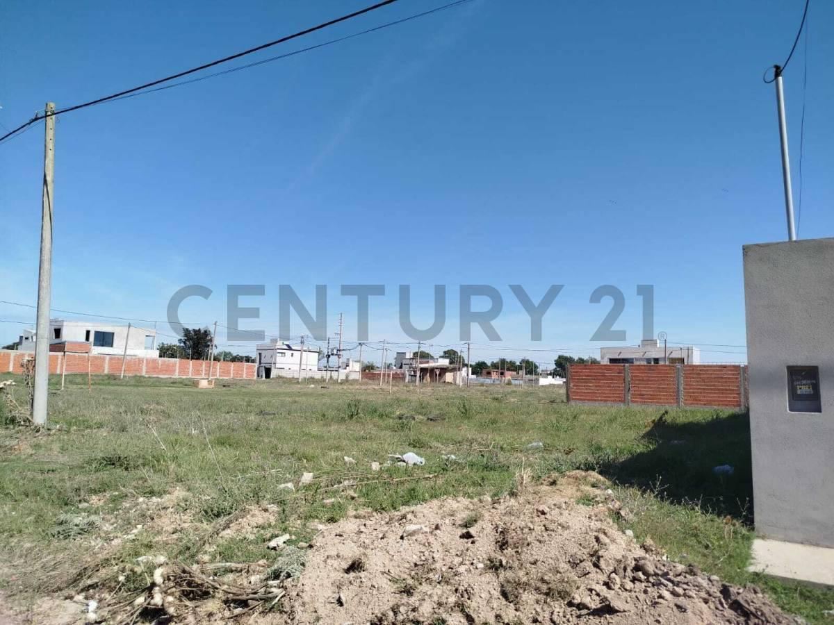 LOTE DE TERRENO EN VENTA CALLE 630 e/ 4 y 5 — foto 1