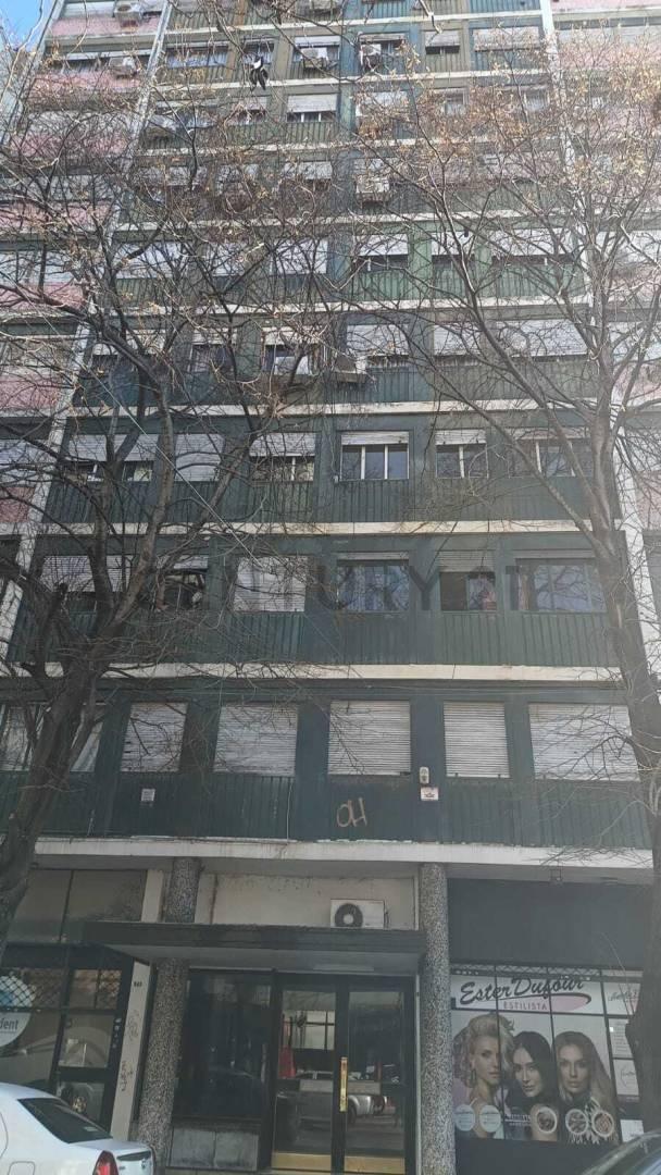 Departamento de 2 dormitorios, 4 ambientes, en La Plata, provincia de Buenos Aires. — foto 1
