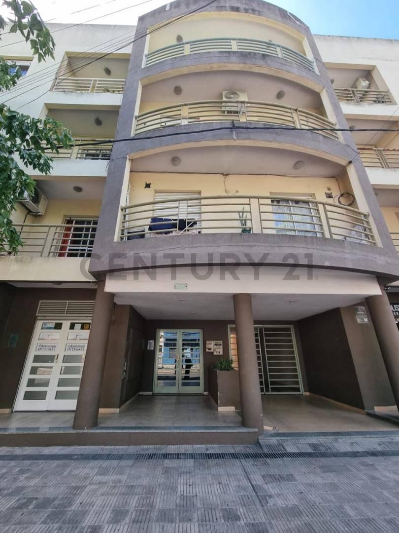 ALQUILER DEPARTAMENTO 1 DORMI OPCION COCHERA SEMICUBIERTA — foto 1