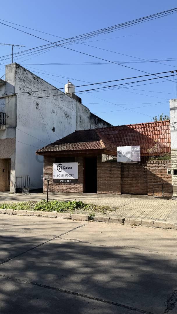 Venta de Casa/Lote y Galpón en venta calle 63 entre 30 y 31 — foto 1