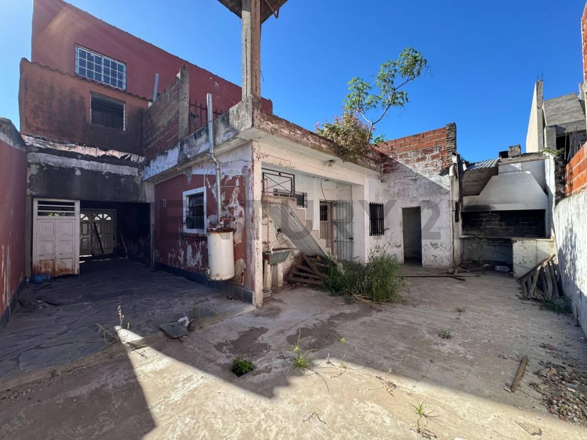 VENTA CASA 4 AMBIENTES A RECICLAR EN MORON FINANCIA — foto 1