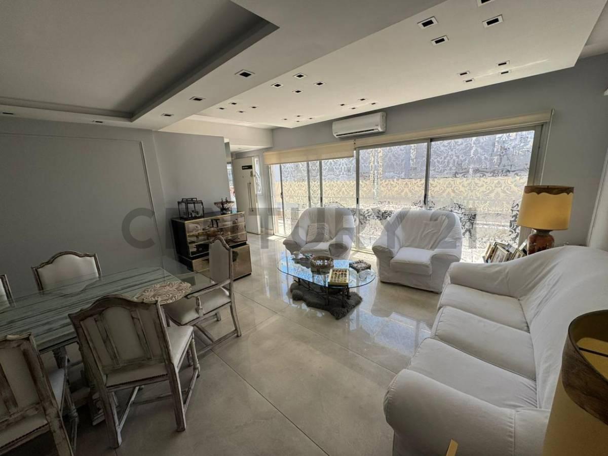Venta de departamento 4 ambientes en el barrio de Balvanera — foto 1