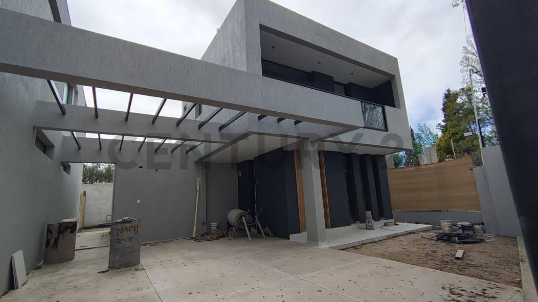 CASA 2 HABITACIONES EN VENTA EN MAIPÚ MENDOZA — foto 1