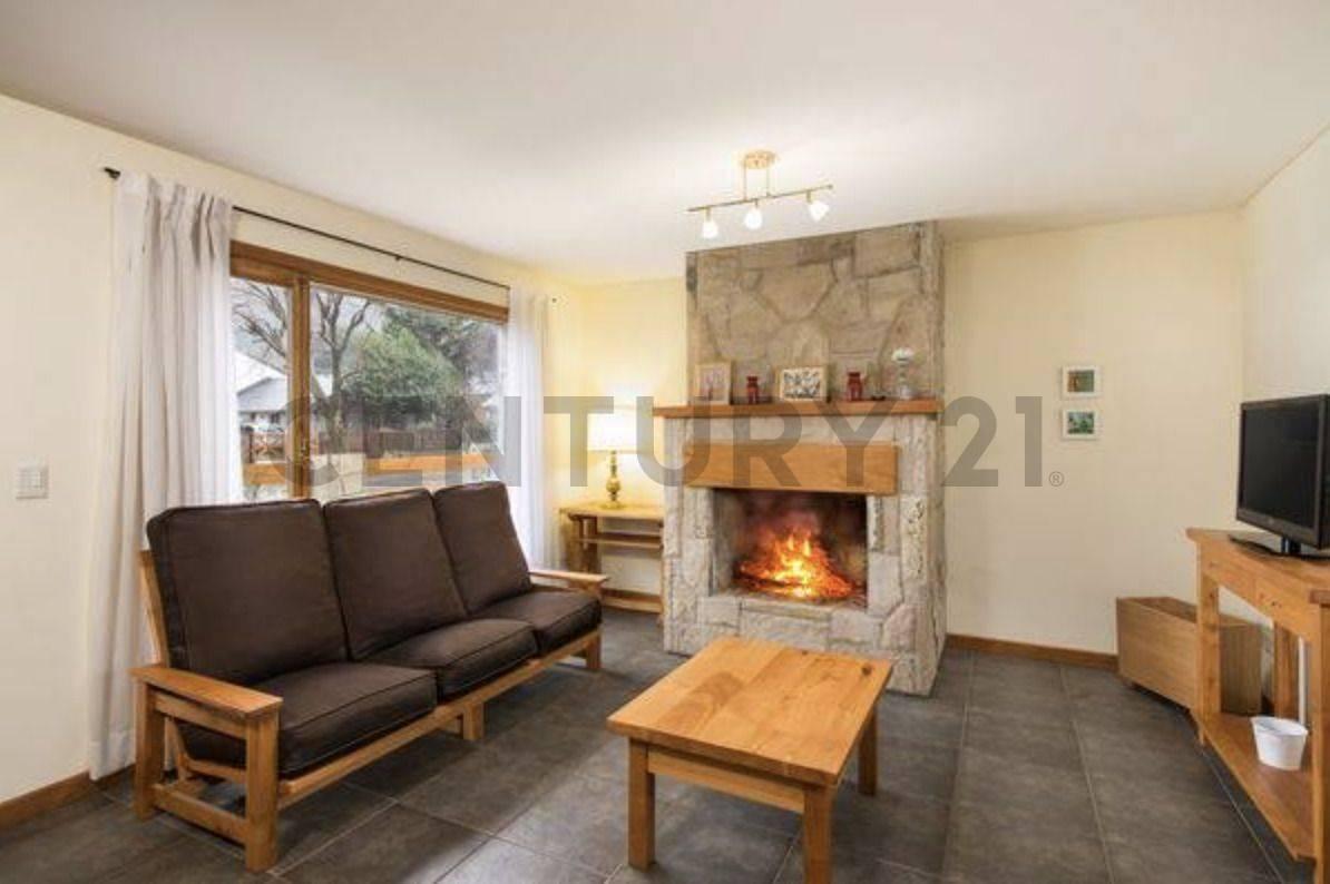 VENTA CASA SAN MARTIN DE LOS ANDES. CASCO CENTRICO — foto 1