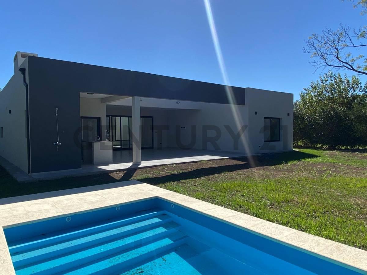 CASA CON PILETA Y FINANCIACION EN SAN MATIAS — foto 1