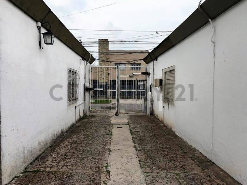 Venta departamento en Castelar Norte - 3 Ambientes con Cochera y Patio — foto 1