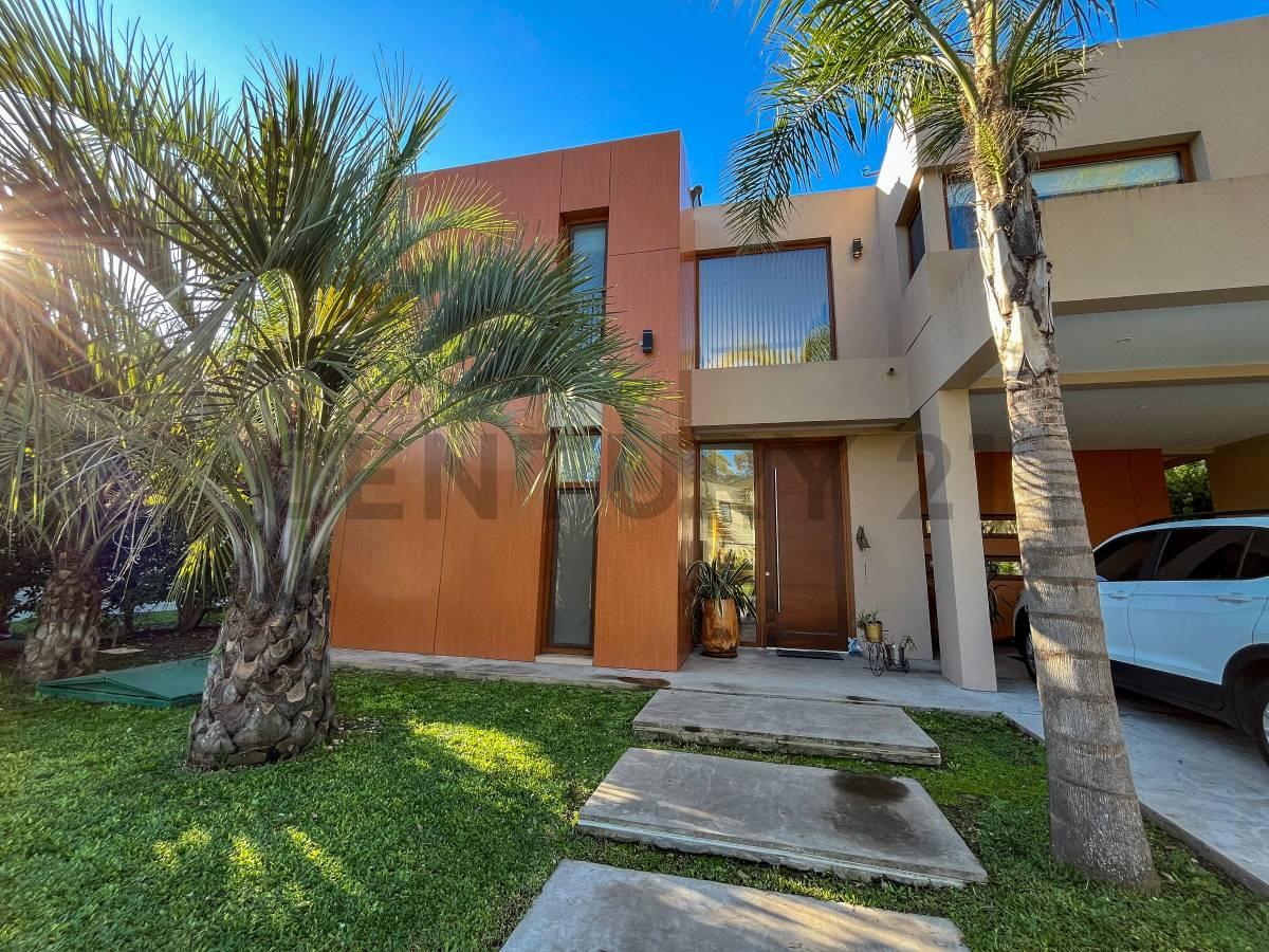 VENTA CASA ST THOMAS ESTE-OESTE 6 AMBIENTES 3 DORM. SUITE ORIENTACION NORTE — foto 1