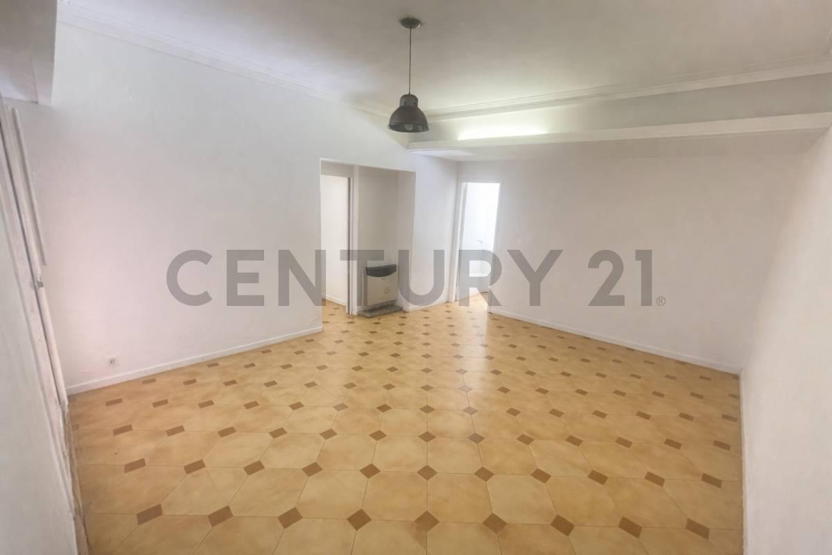 Departamento en Venta 3 ambientes con 2 patios y parrilla, Saavedra. — foto 1