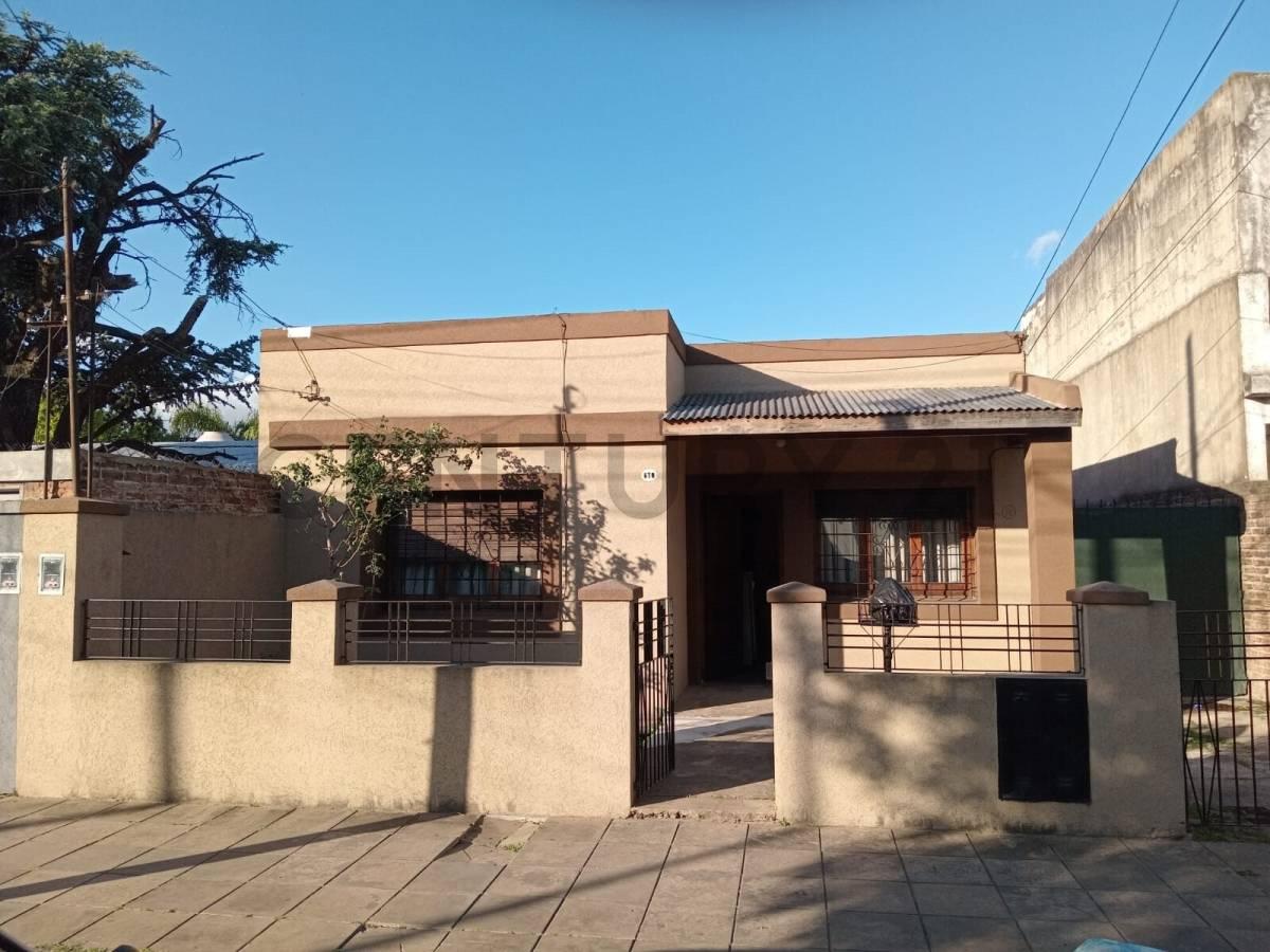 Venta casa en Parque San Martin, Merlo Pcia de Bs As — foto 1