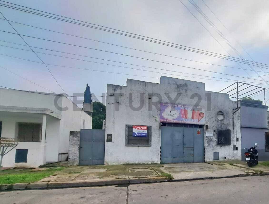 VENTA GALPON USOS MULTIPLES EN BERAZATEGUI — foto 1