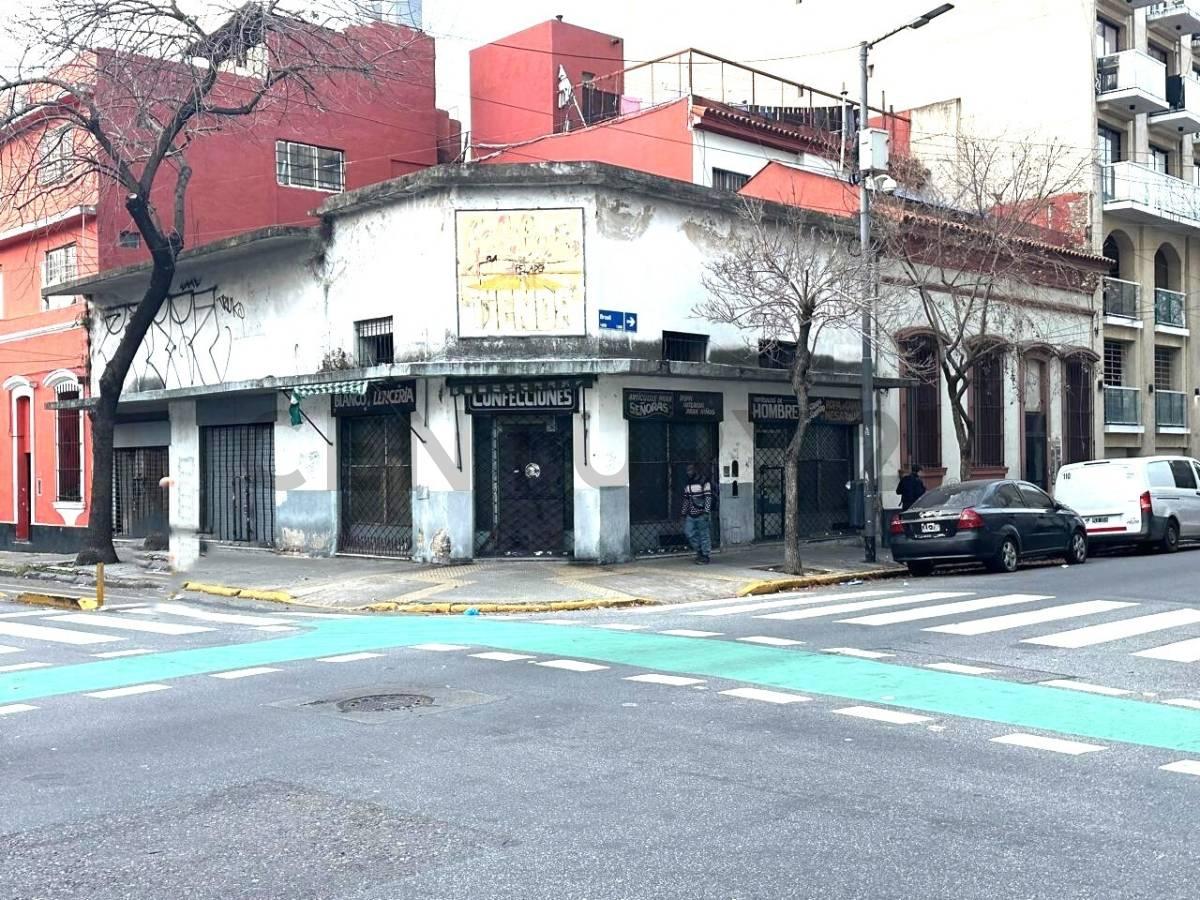 VENTA LOCAL EN ESQUINA 180 M2 , BRASIL Y V.CEBALLOS — foto 1