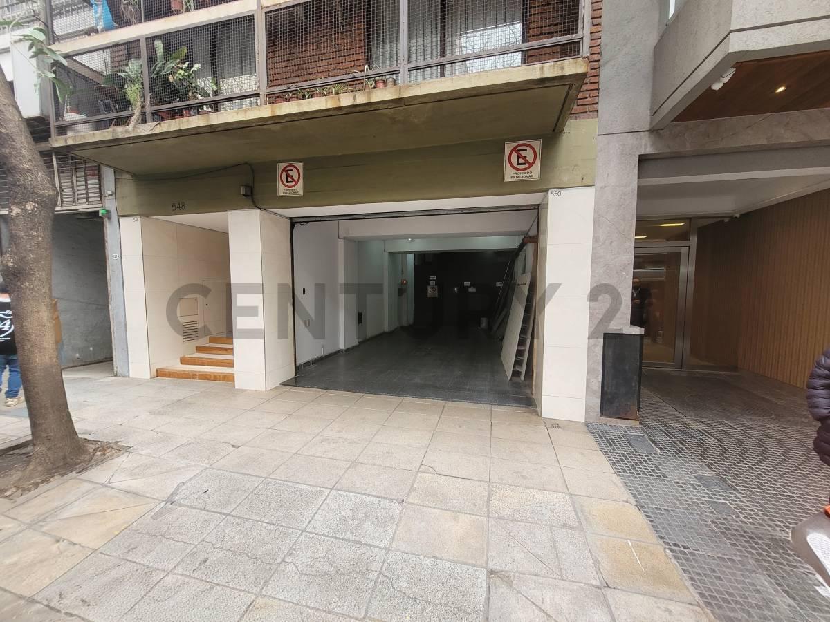 Local Comercial en Once con Subsuelo/depóstio a metros de Av.Corrientes — foto 1