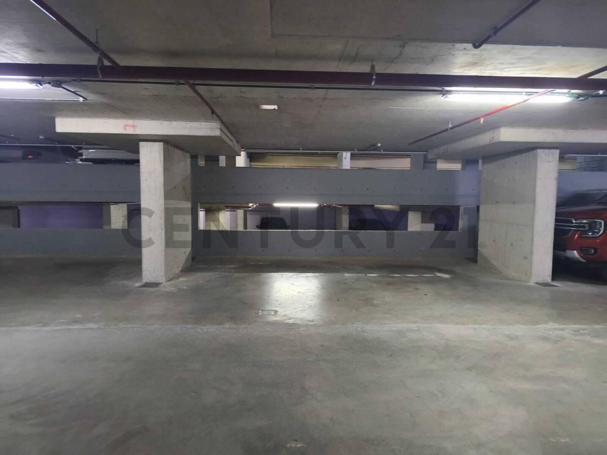 VENTA COCHERA PUERTO MADERO EDIFICIO LUMIERE — foto 1