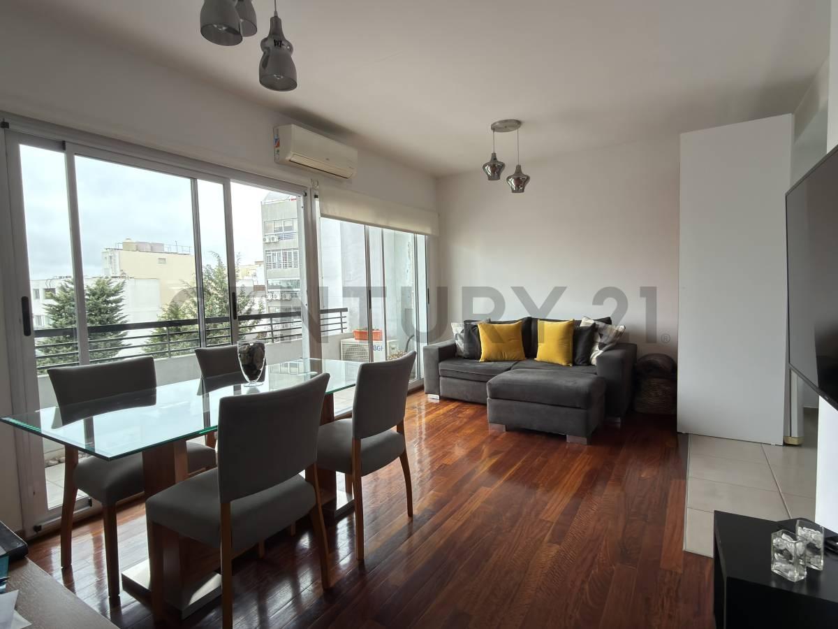 Villa del Parque- Semipiso 2 ambientes contrafrente c/balcon, parrilla, suite y vestidor — foto 1