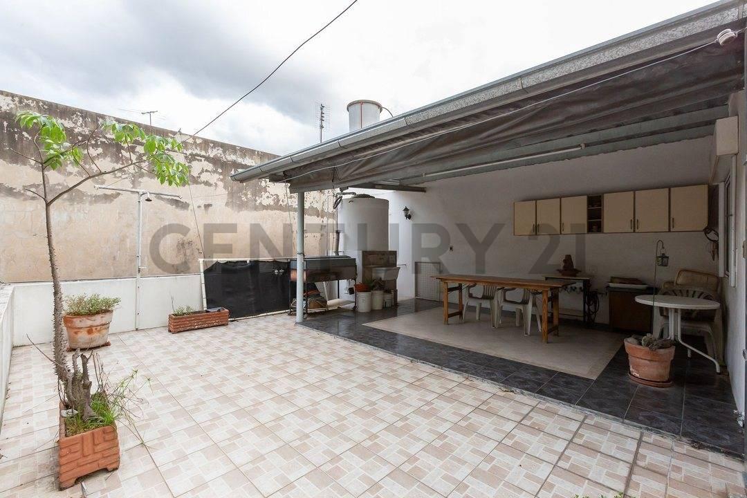 Venta PH 3 ambientes Caseros Permuta — foto 1