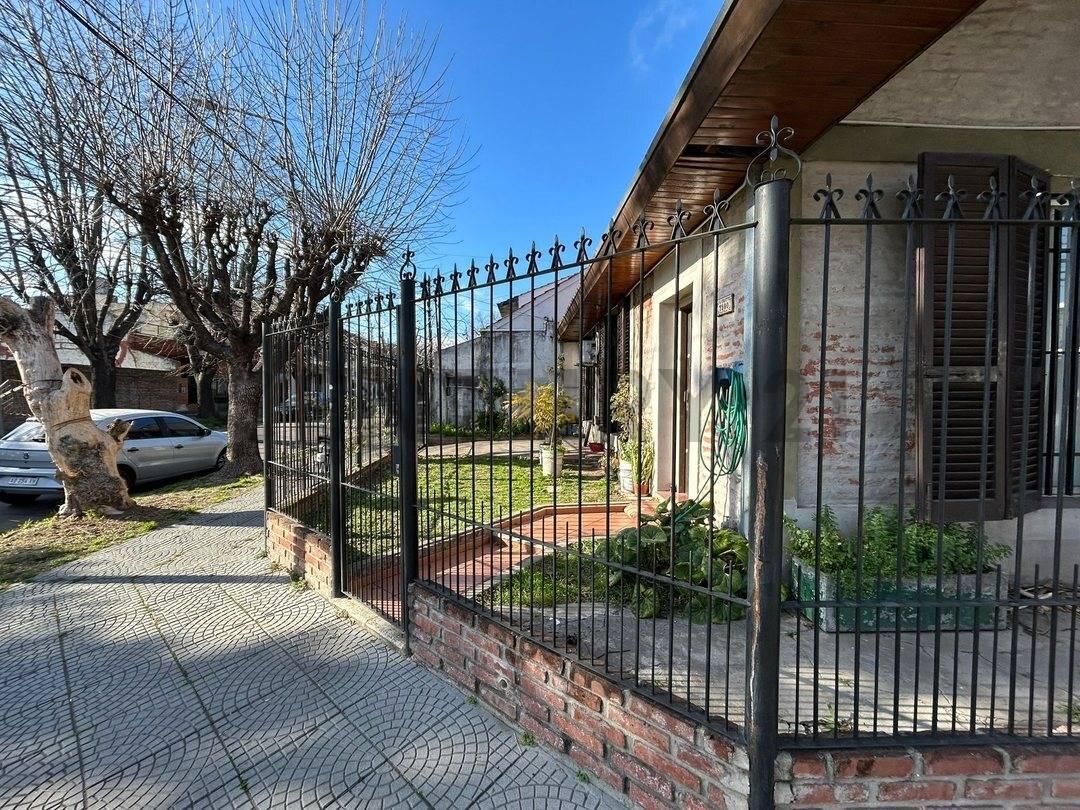VENTA CASA 4 AMB COCHERA MARTIN CORONADO PERMUTA — foto 1