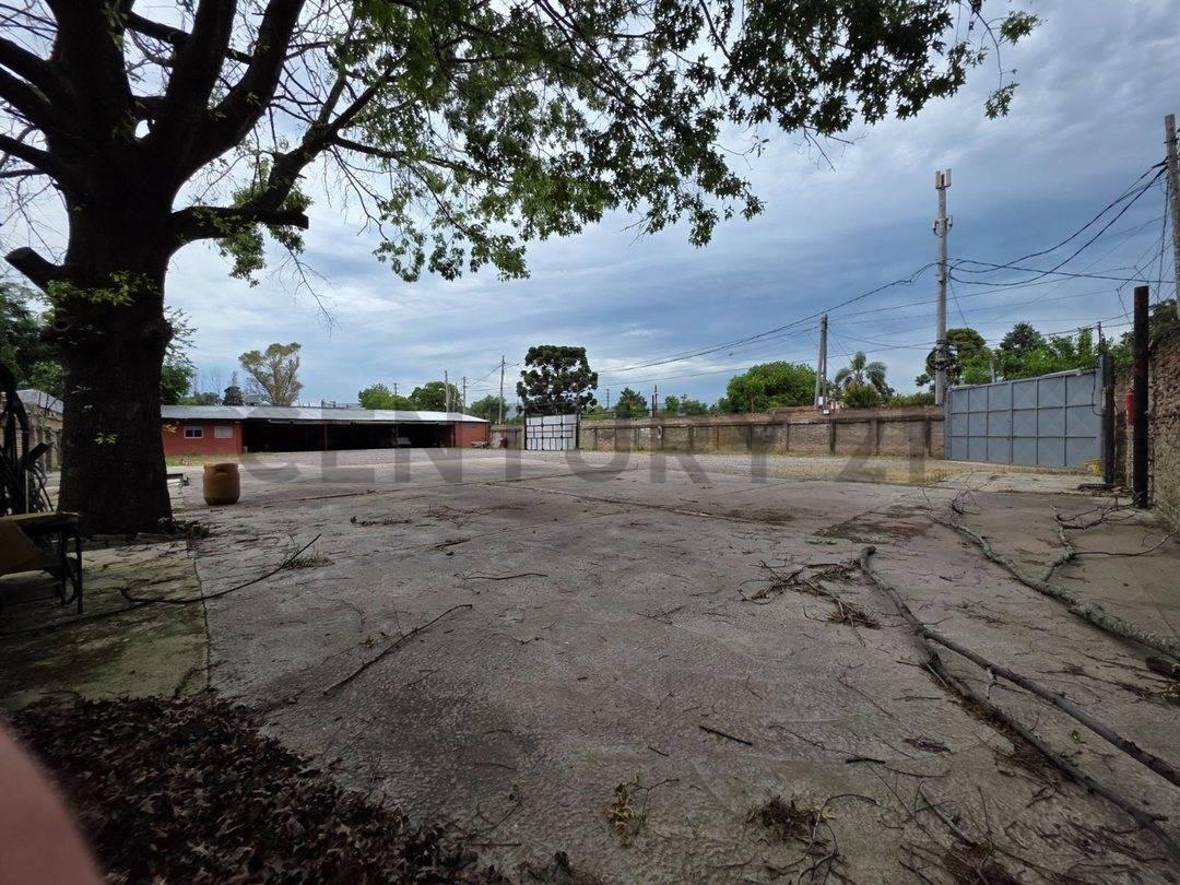 DEPÓSITO, OFICINAS A MTS DE ACCESO OESTE EN MORENO — foto 1