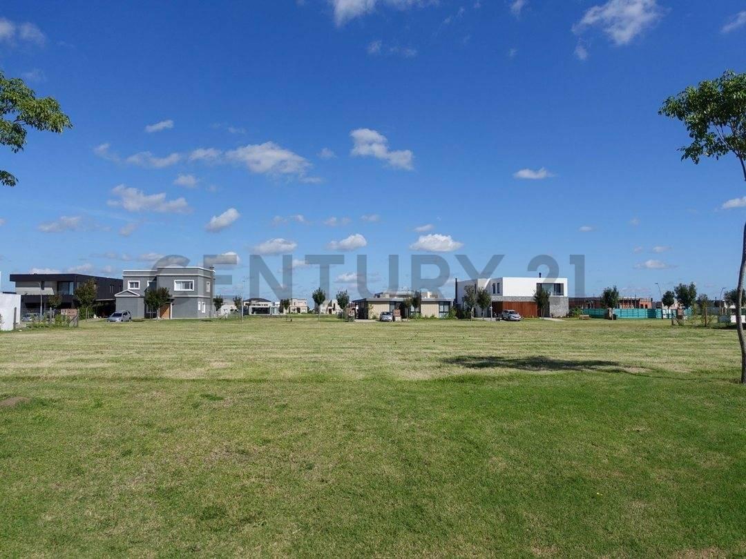 VENTA LOTE EN RIBERAS PUERTOS DEL LAGO | PERMUTA — foto 1