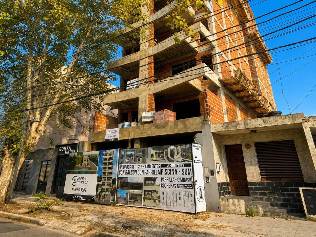 VENTA DEPTO 3 AMB CASEROS POZO - PERMUTA- FINANCIA ANTICIPOS BAJOS — foto 1