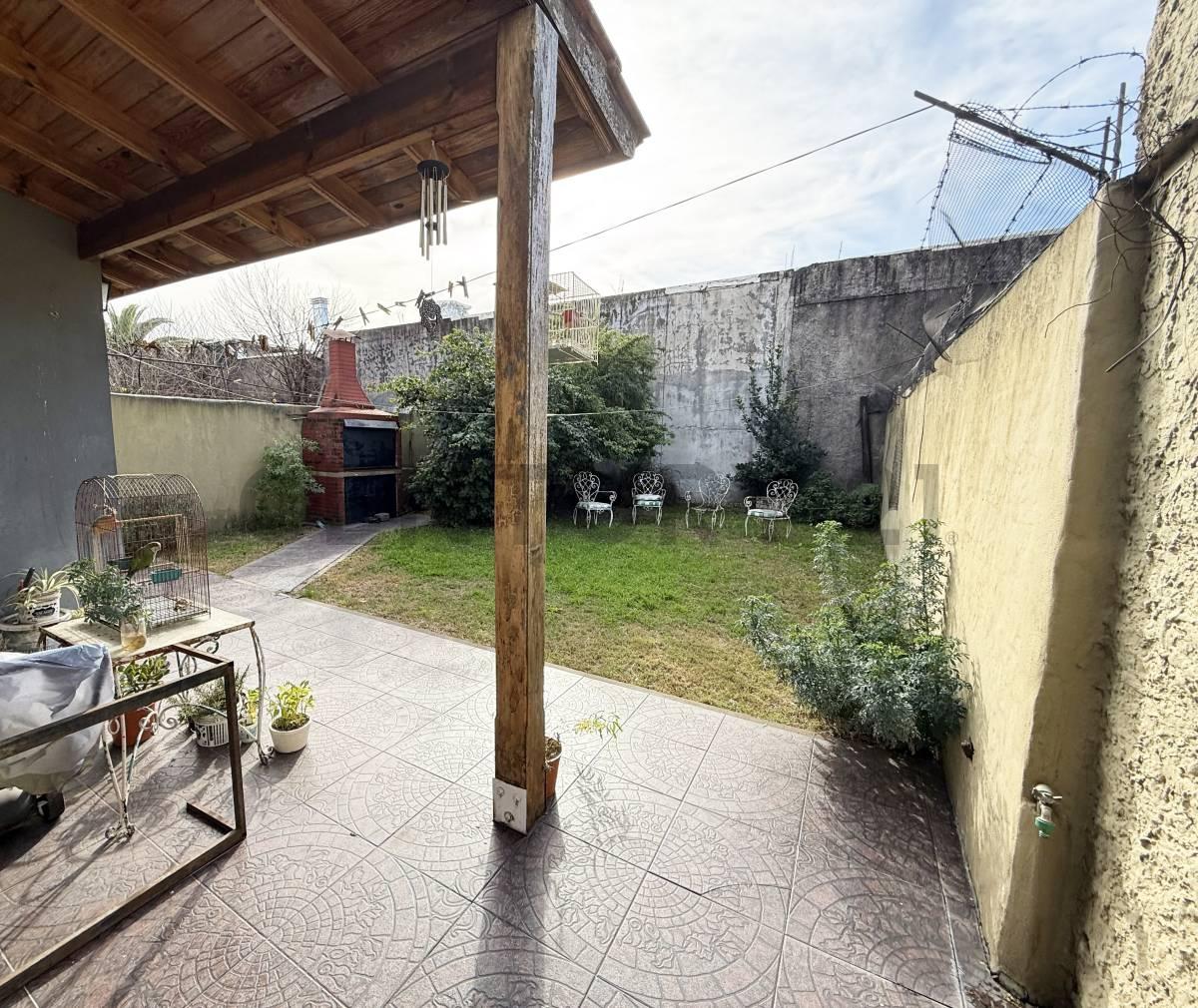 VENTA | PH AMPLIO CON PATIO ,CASEROS VENTA | UNIDAD FUNCIONAL 2 | CASEROS — foto 1
