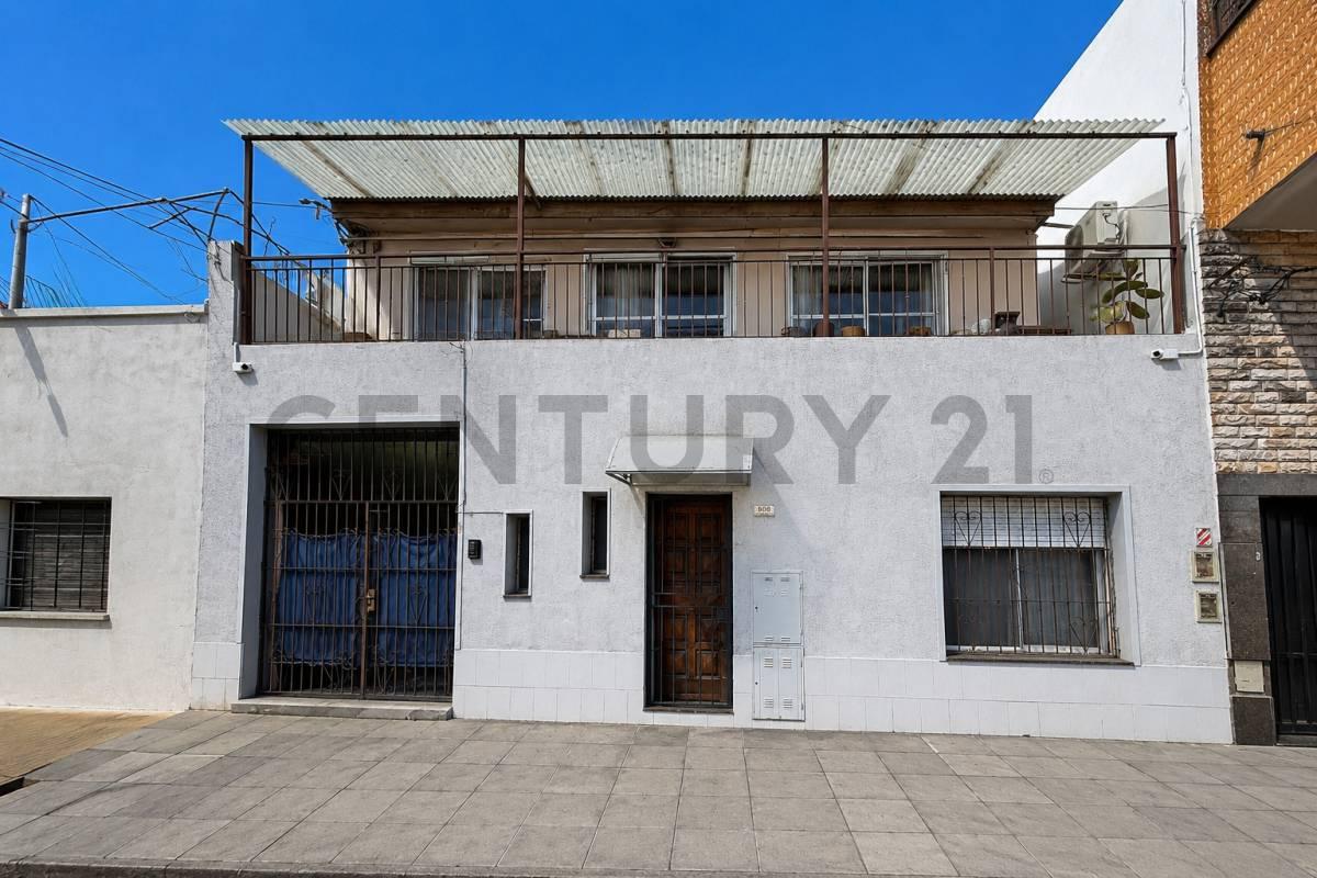 Venta 2 Casas de 4 Ambientes cada una Palomar Inversión Renta 220 M2 Cub — foto 1
