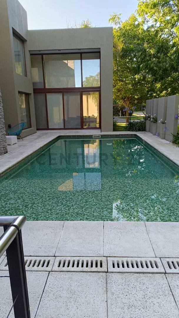 Venta Casa 4 Ambientes Dependencia Abril Club de Campo Hudson — foto 1