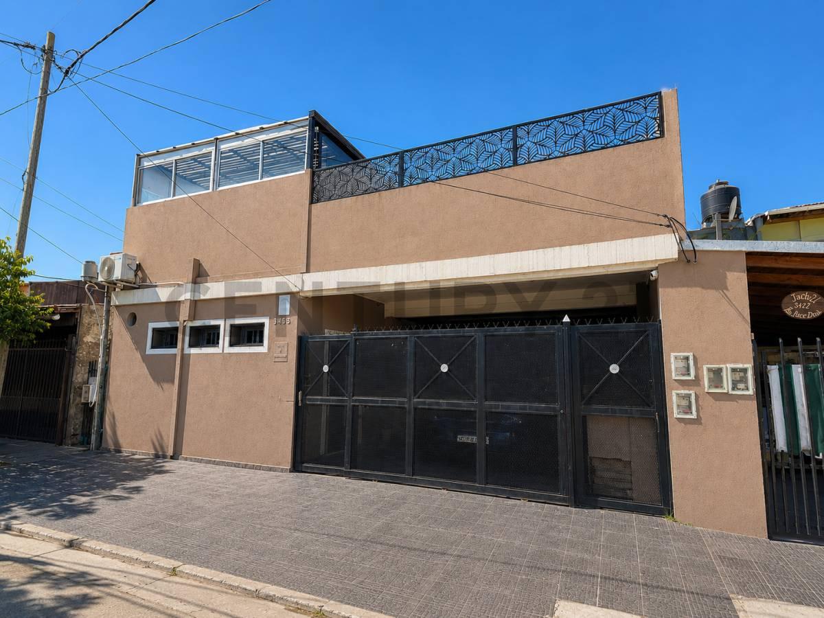 CASA CON LOCAL Y DEPARTAMENTO AL FONDO EN VENTA — foto 1
