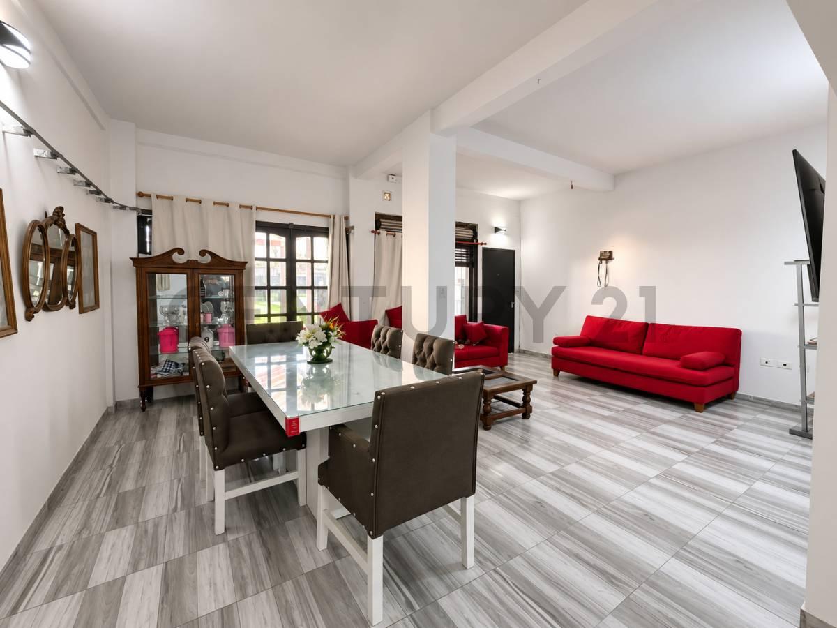 Venta de casa con quincho y pileta - San Miguel — foto 1