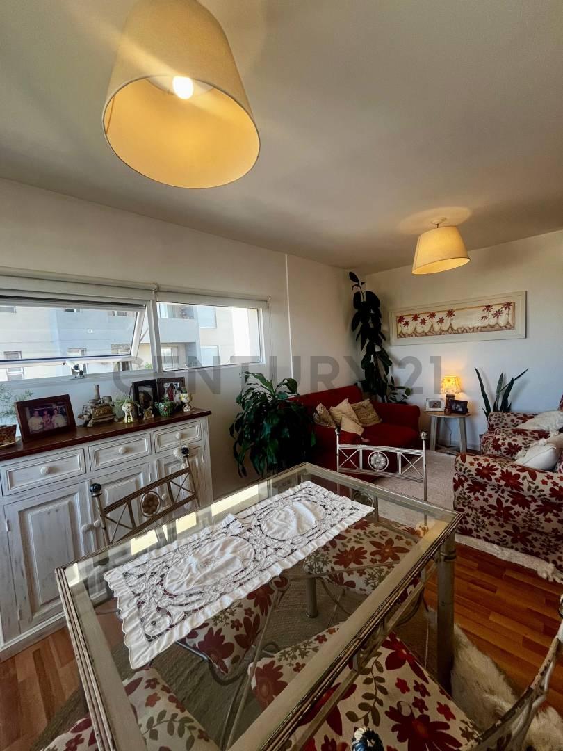 EN VENTA! 2 DORMITORIOS GRAN UBICACION! A 5 MIN DEL CENTRO D CBA — foto 1
