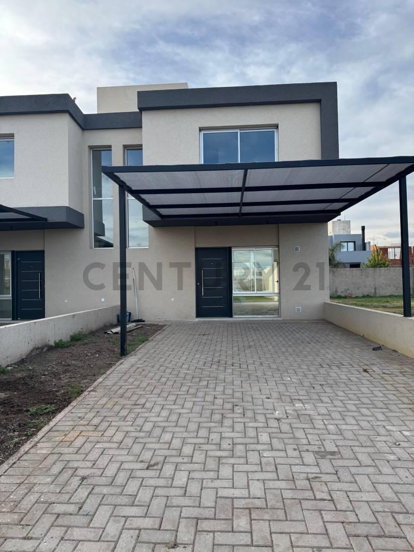 Dúplex modernos ! Tres Dormitorios y Tres Baños — foto 1