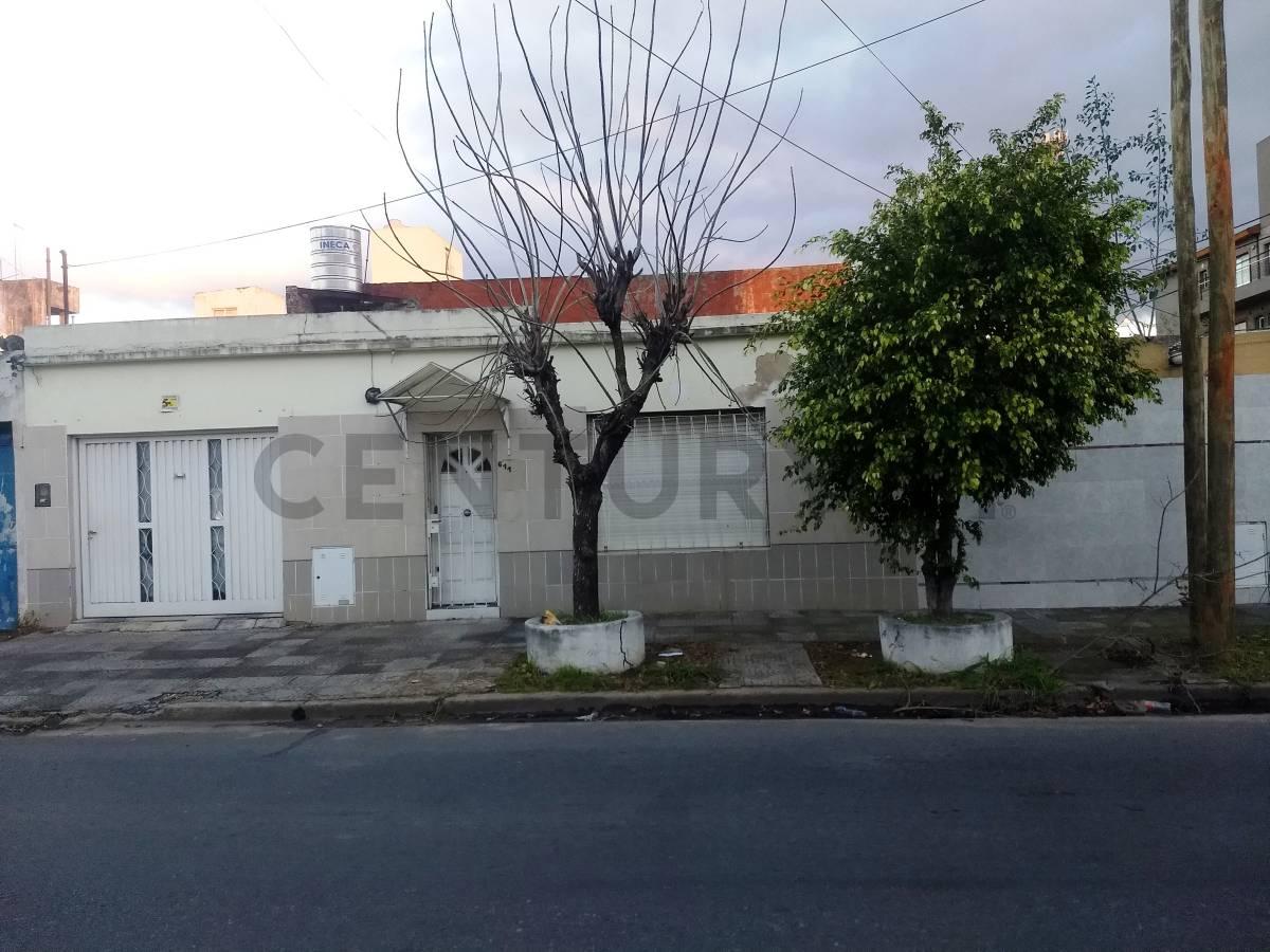 Venta casa con local en Lomas del Mirador — foto 1