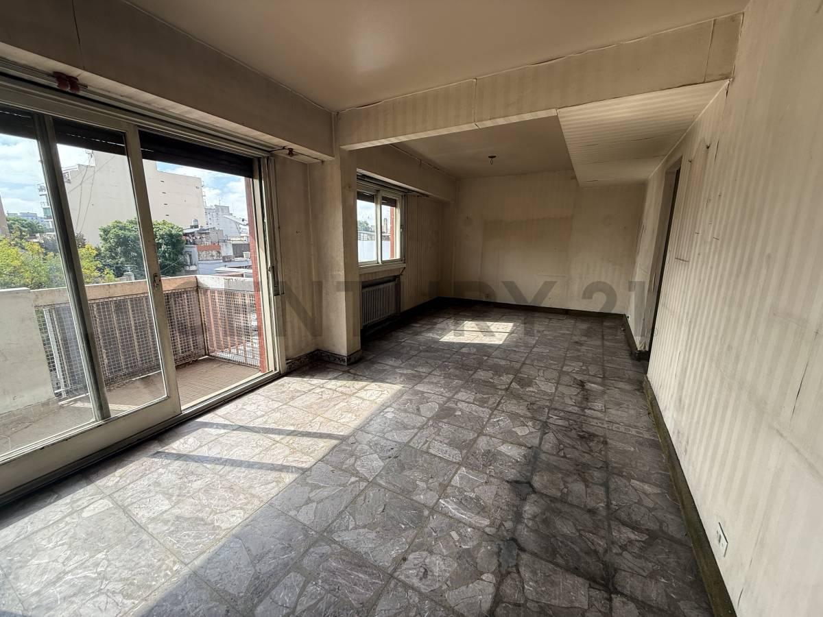 Venta Piso 4 Amb al frente c/ balcón – 110 m² – Flores – A 1 cuadra de Plaza Irlanda — foto 1
