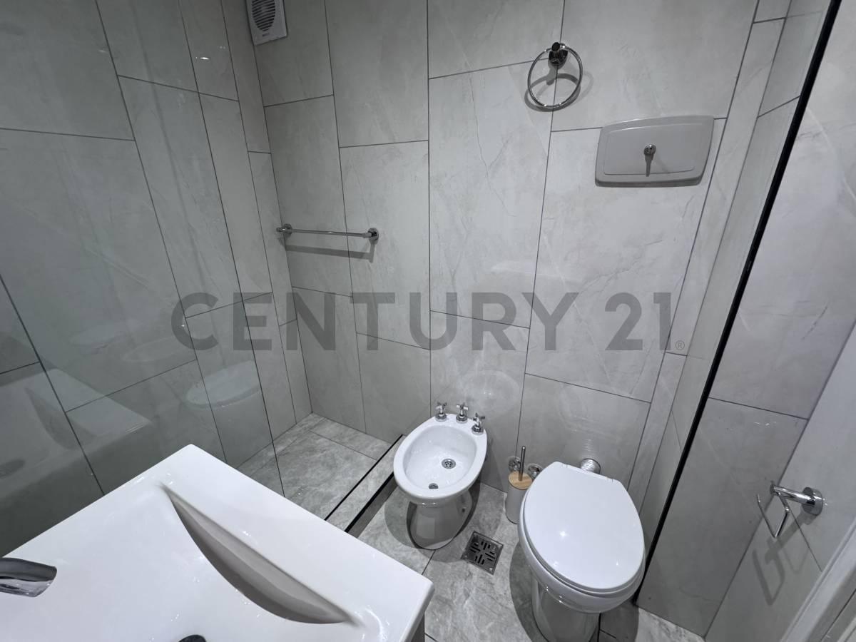 VENTA 3 AMBIENTES RECICLADO A NUEVO - Con Balcón Corrido — foto 1