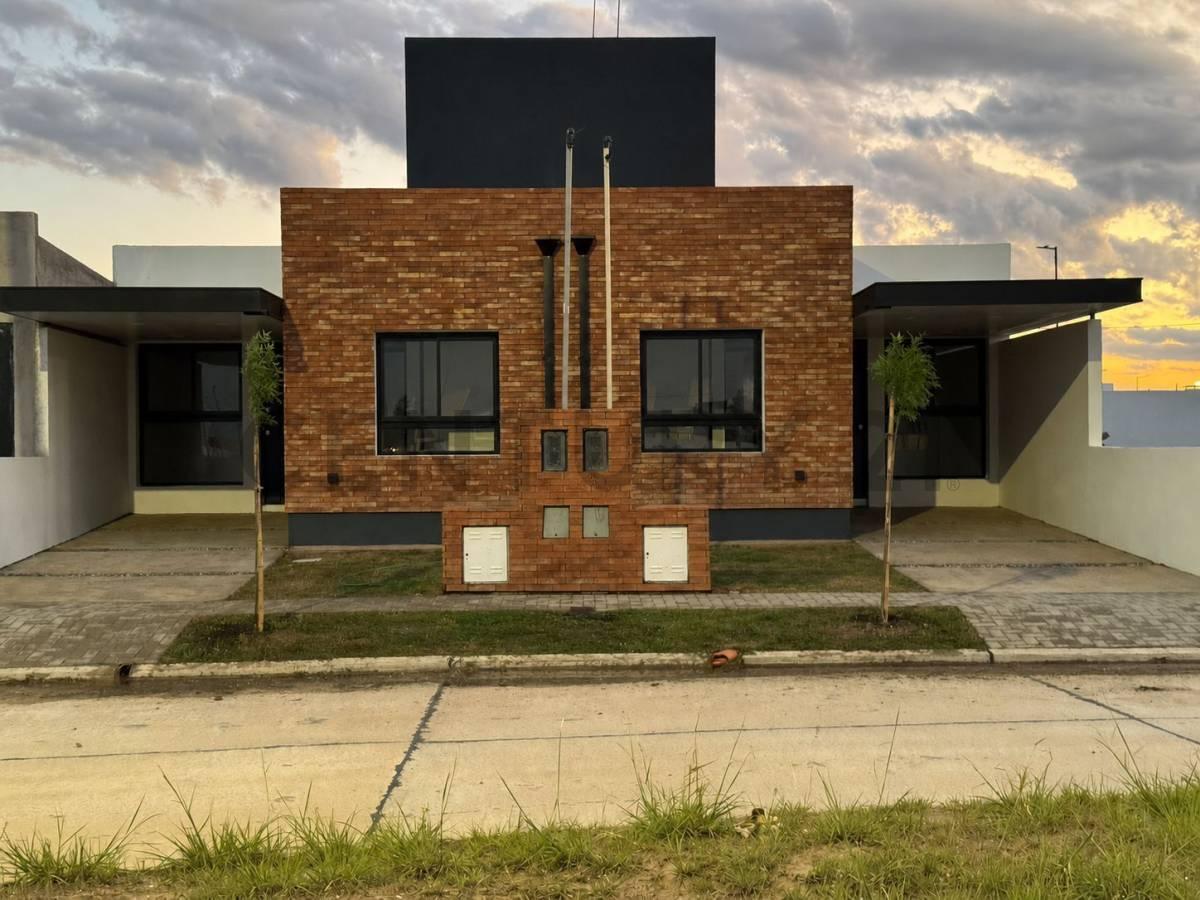 Duplex 2 dorm a estrenar con patio — foto 1